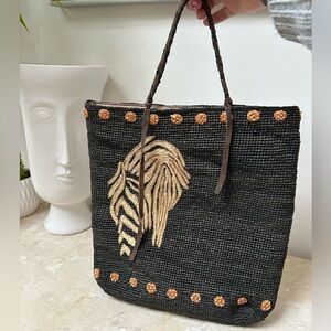Sans Arcidet Paris Black Woven raffia and leather Tote Bag with Leaf Design EUC!